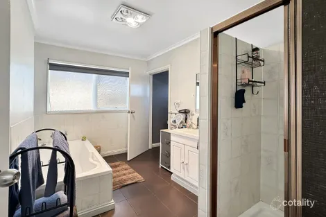 Property photo of 79 Park Road Maryborough VIC 3465