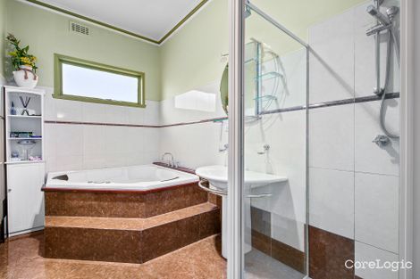 Property photo of 32 Eames Avenue Brooklyn VIC 3012