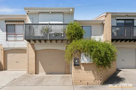 Property photo of 16 Hallen Close Phillip ACT 2606