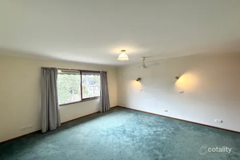 Property photo of 1 Floris Avenue Drouin VIC 3818