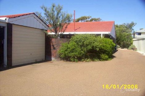 2/20 Prinsep Rd, Melville, WA 6156