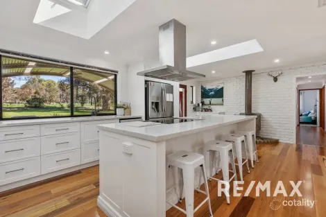 Property photo of 6 Michael Avenue San Isidore NSW 2650