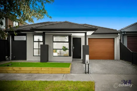 85 Greenpoint Dr, Rockbank, VIC 3335