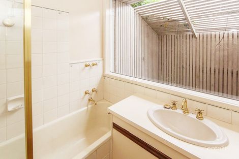 Property photo of 30 Outlook Drive Camberwell VIC 3124