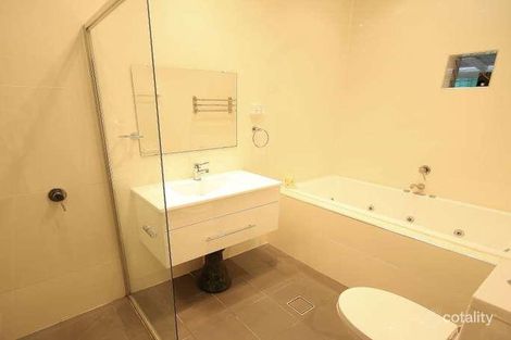 Property photo of 5 St Helena Parade Eastlakes NSW 2018
