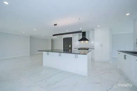 Property photo of 23 Jade Street Mount Richon WA 6112