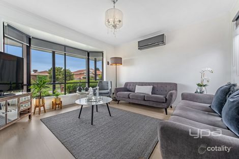 Property photo of 6 Leatherwood Grove Meadow Heights VIC 3048