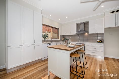 Property photo of 23 Etheridge Rise Caroline Springs VIC 3023