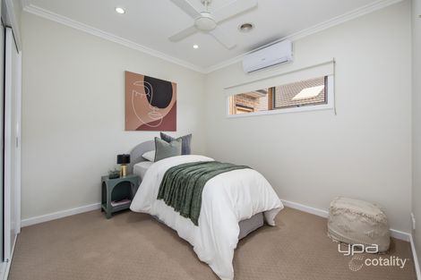 Property photo of 23 Etheridge Rise Caroline Springs VIC 3023