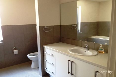 2 Wakelin Tce, O'Sullivan Beach, SA 5166