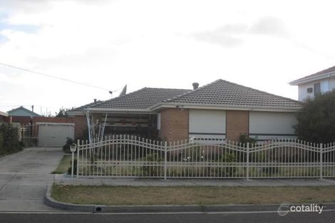 7 Pinewood Ave, Dandenong North, VIC 3175