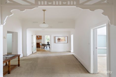 Property photo of 27 Kooyong Road Caulfield North VIC 3161
