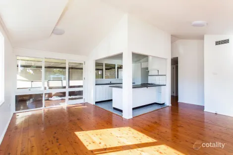 Property photo of 4 The Grove Wyoming NSW 2250