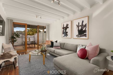 Property photo of 9 Nathan Place Windsor VIC 3181