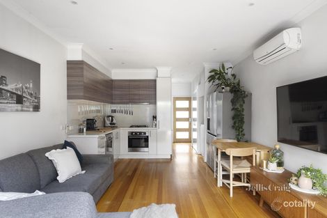 Property photo of 2/8 Miranda Road Reservoir VIC 3073