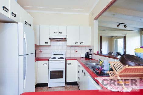 Property photo of 5 Dunkley Parade Mount Hutton NSW 2290