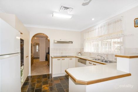 Property photo of 27 Yanderra Crescent Narara NSW 2250