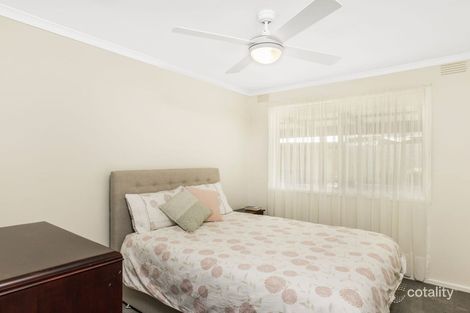 Property photo of 18 Downard Crescent Dandenong North VIC 3175