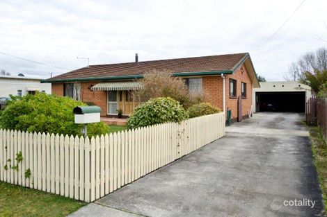 5 Kitchener Ave, Beauty Point, TAS 7270