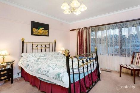 Property photo of 20 Sassella Street Bentleigh East VIC 3165