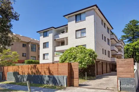 8/68 Beach Rd, Bondi Beach, NSW 2026