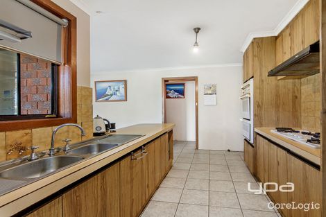 Property photo of 1 Rushdale Court Kings Park VIC 3021