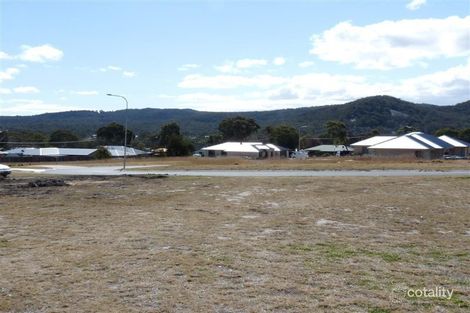 40 Barton St, Stanthorpe, QLD 4380