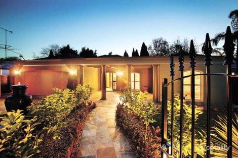 Property photo of 52 Stanley Grove Canterbury VIC 3126