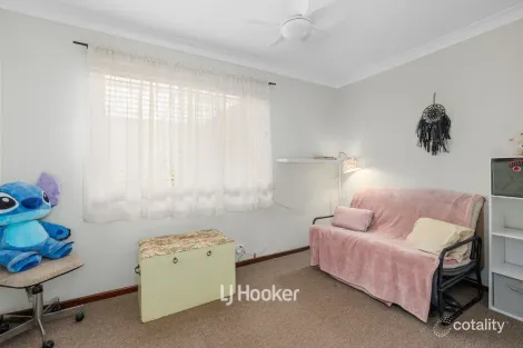 Property photo of 1E Jacaranda Crescent Withers WA 6230