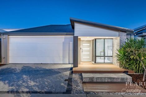 Property photo of 19 Midsummer Avenue Jindalee WA 6036