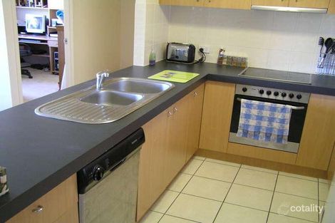 Property photo of 15/38 Palmer Street Greenslopes QLD 4120