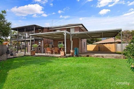 Property photo of 18 Amaroo Drive Banora Point NSW 2486