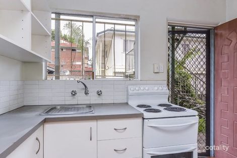 2/74 Merthyr Rd, New Farm, QLD 4005