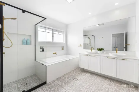 Property photo of 26 Bentley Avenue Forestville NSW 2087