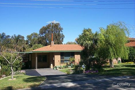 7 Glenister Rd, Hamilton Hill, WA 6163