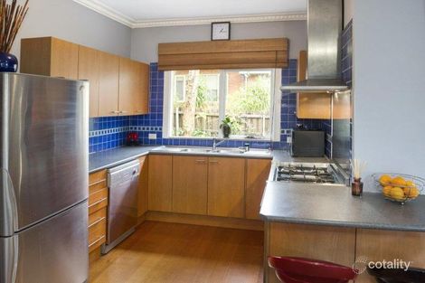 Property photo of 6 Lake Road Blackburn VIC 3130