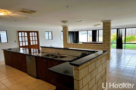 Property photo of 20 Boardwalk Boulevard Halls Head WA 6210