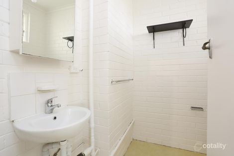 Property photo of 19/37 Elphin Grove Hawthorn VIC 3122