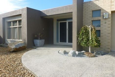Property photo of 8 Postregna Way Skye VIC 3977