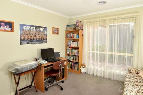 Property photo of 47 Cypress Crescent Leopold VIC 3224