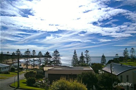 18 William St, Black Head, NSW 2430