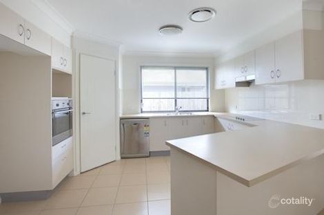 Property photo of 2/2 Shearwater Street Cleveland QLD 4163