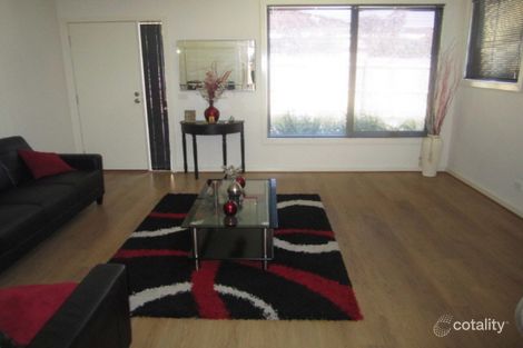 Property photo of 2/43 Nockolds Crescent Noble Park VIC 3174
