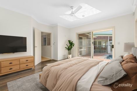 Property photo of 46 Furness Crescent Sinnamon Park QLD 4073