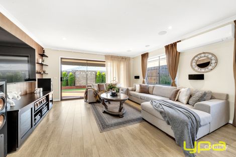 Property photo of 263 Heather Grove Clyde North VIC 3978