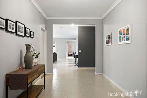 Property photo of 11 Focal Road Werribee VIC 3030