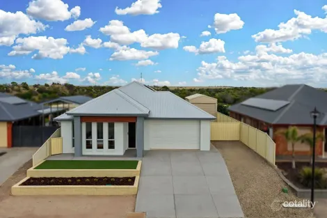 Property photo of 73 Pommern Way Wallaroo SA 5556