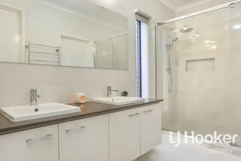 Property photo of 27 Terrene Terrace Point Cook VIC 3030