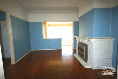 Property photo of 18 Layton Avenue Blaxland NSW 2774