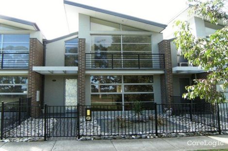 Property photo of 6 Ravenswood Walk Cairnlea VIC 3023